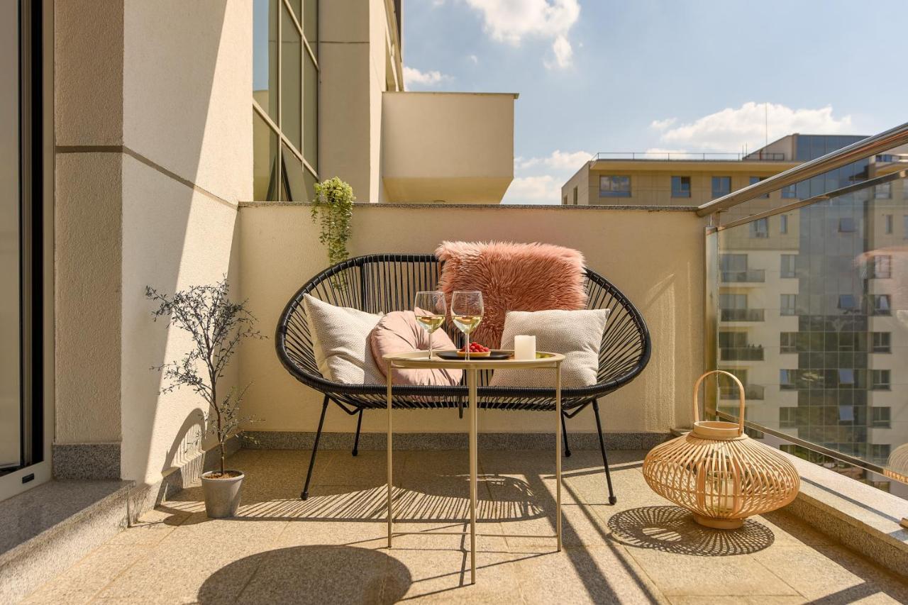 Eye Candy Romexpo 2-Bedroom With Free Parking Bucharest Luaran gambar