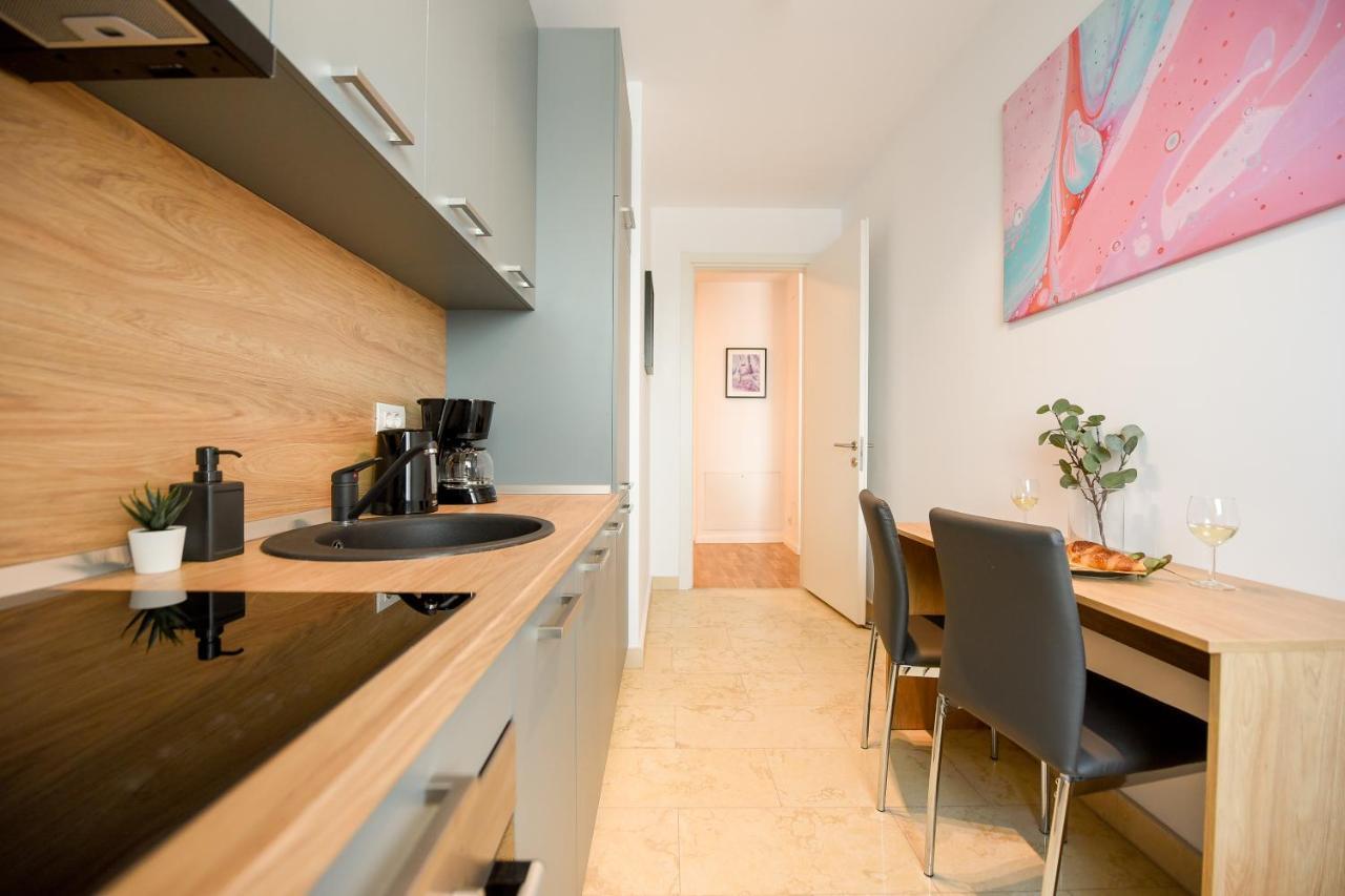 Eye Candy Romexpo 2-Bedroom With Free Parking Bucharest Luaran gambar