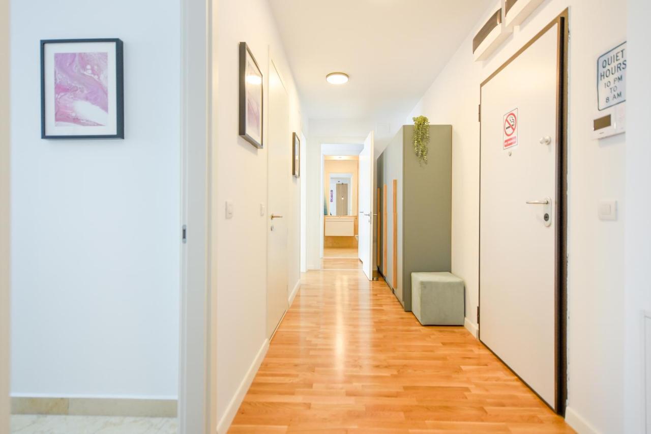 Eye Candy Romexpo 2-Bedroom With Free Parking Bucharest Luaran gambar